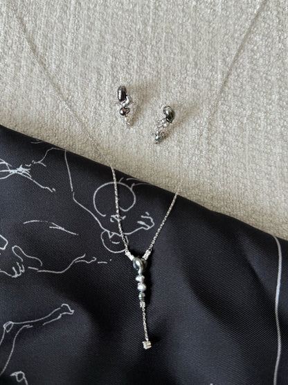 Tahitian Keshi Pearl Earring in Solid 9k